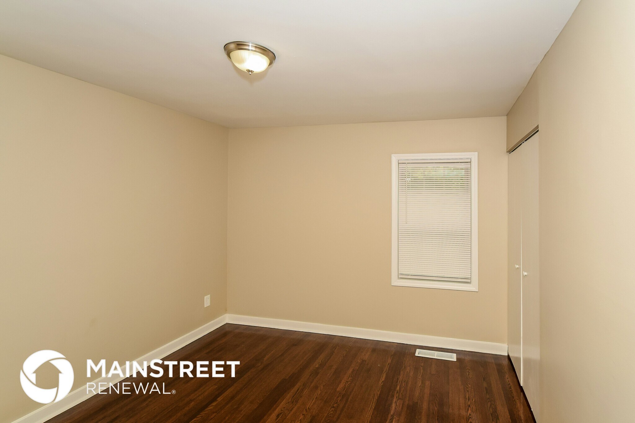 Building Photo - 1328 Orlando Cir NE