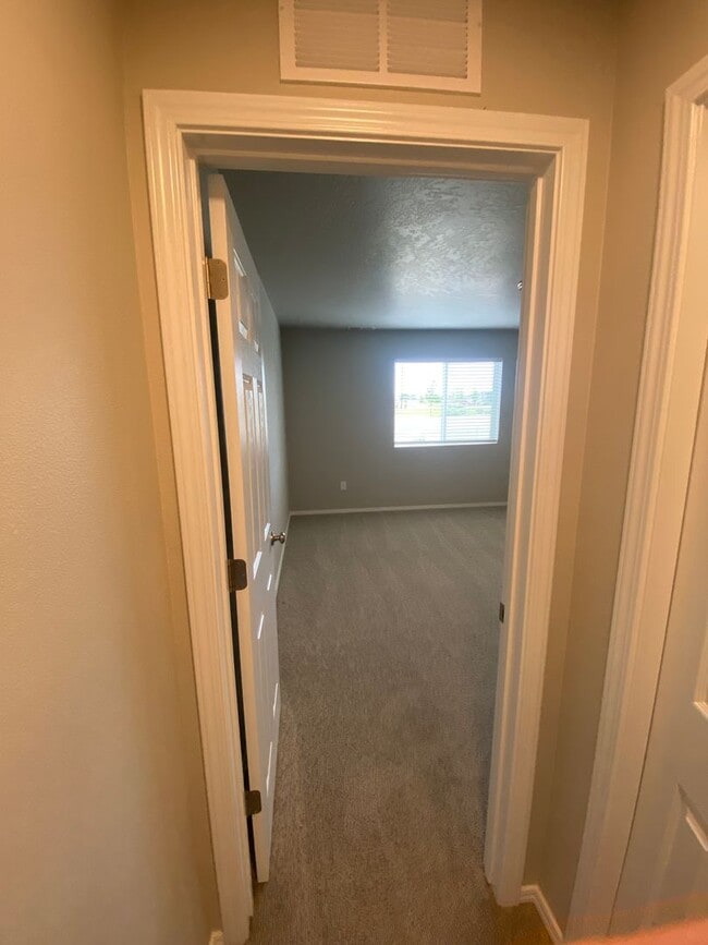 Building Photo - 5214 Clearfield Ct