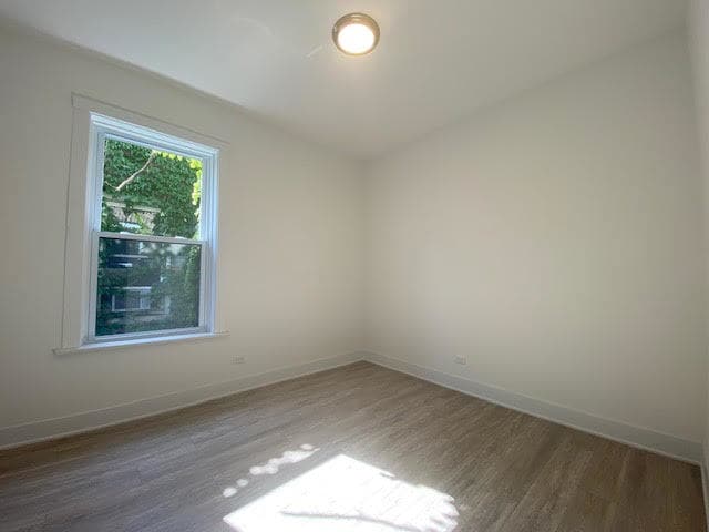 Building Photo - 1055 W Columbia Ave