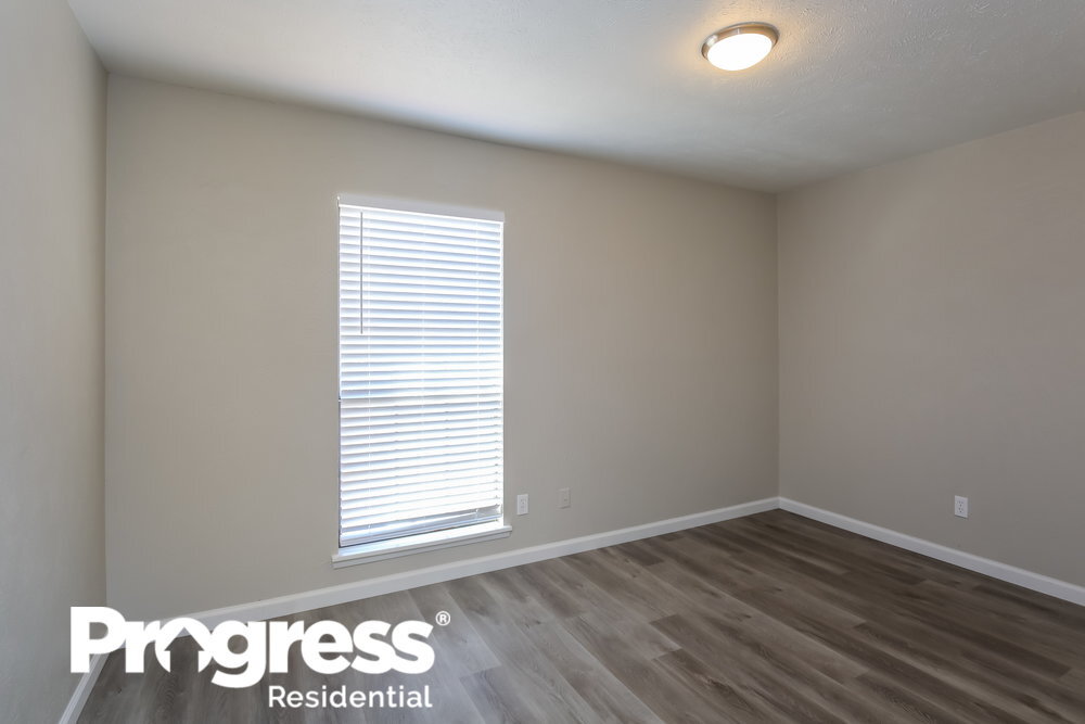 Building Photo - 1514 Chablis St
