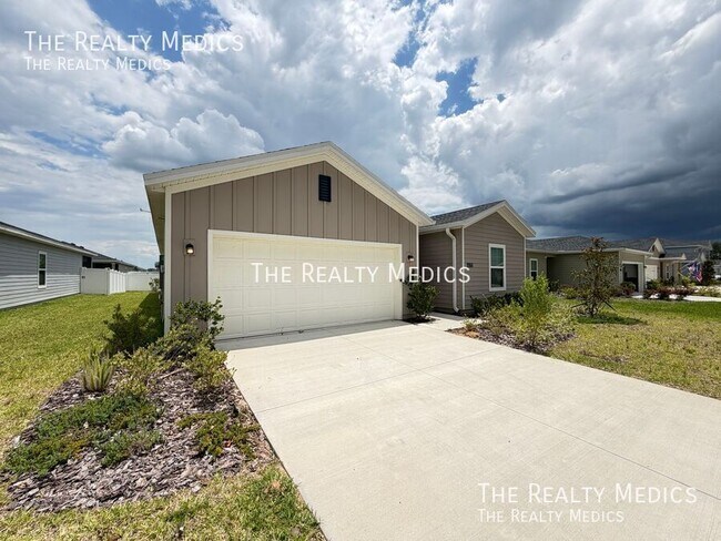 Building Photo - 6578 SW 89th Loop