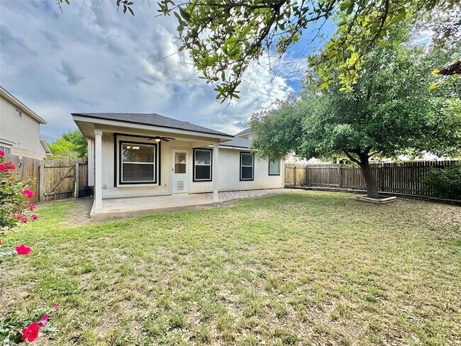 Building Photo - 1015 Aiken Dr