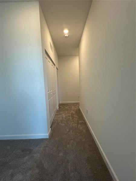 Building Photo - 655 SE Lk Fls St