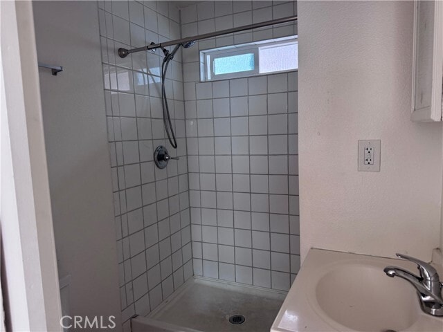Building Photo - 1128 Clela Ave