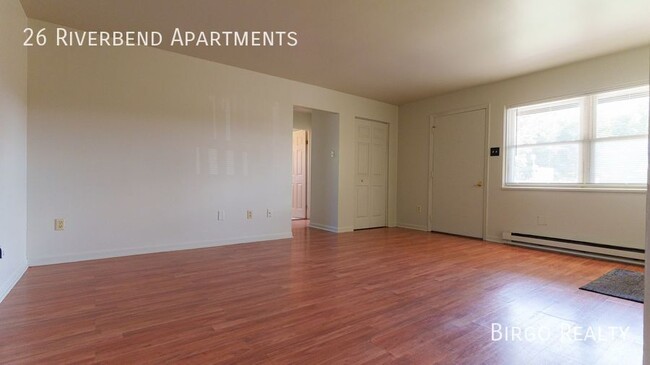 Building Photo - Spacious 2 Bedroom Apartment! Move in today!