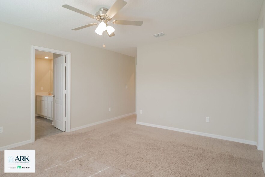 Building Photo - 353 Fellbrook Dr