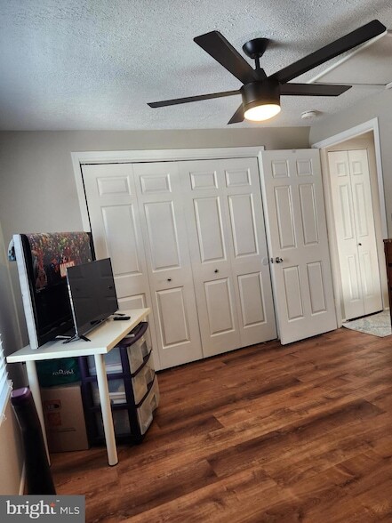 Building Photo - 6345 Piney Ridge Dr