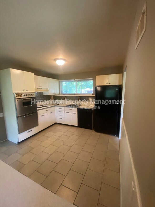 Building Photo - 2220 Argo Dr