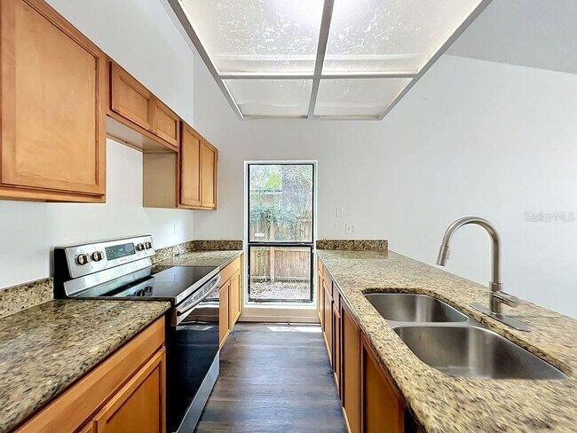 Building Photo - 5214 2nd St
