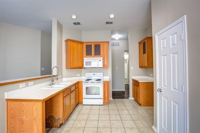 Building Photo - 1248 Round Pen Run