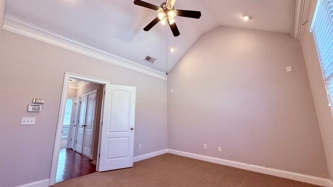 Building Photo - Perfect West Midtown Location! 4 Bedroom Townhouse, Granite, Hardwood Floors