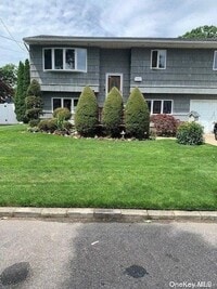 Building Photo - 245 Beachview St