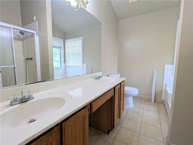 Building Photo - 830 Meadowsong Cir