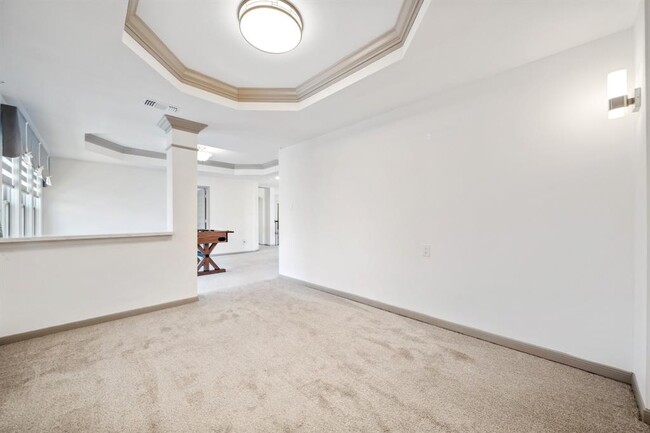 Building Photo - 2122 Mallow Ln