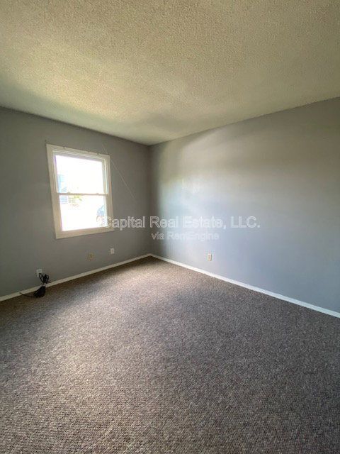 Building Photo - 400 George St