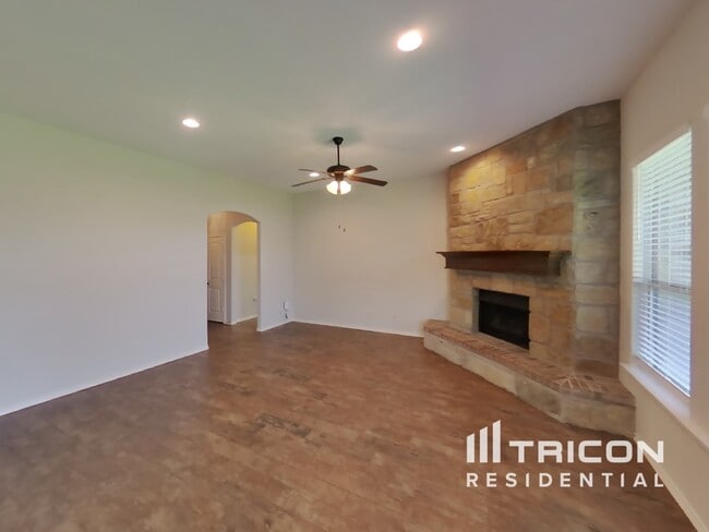Building Photo - 3107 White Horse Ct