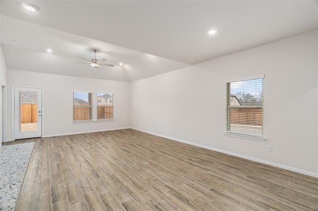 Building Photo - 429 Wydown Dr