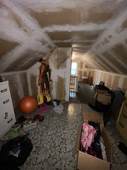 Building Photo - 505 Chaudet Ave