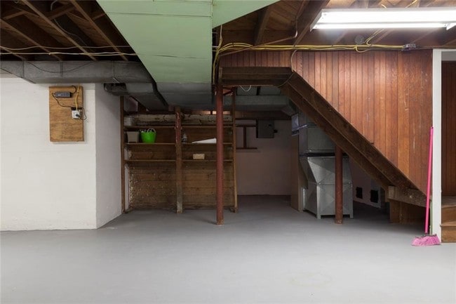 Building Photo - 115 Danielson Pike