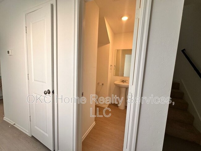 Building Photo - 3220 NW 147th Ter