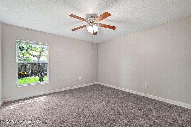Building Photo - 1135 Egret Lake Way