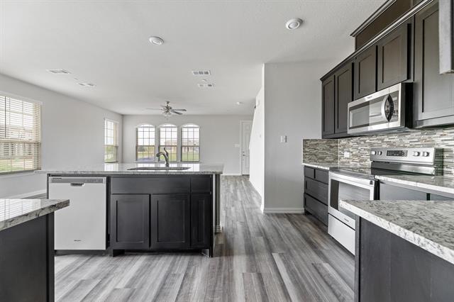 Building Photo - 3301 Solana Cir