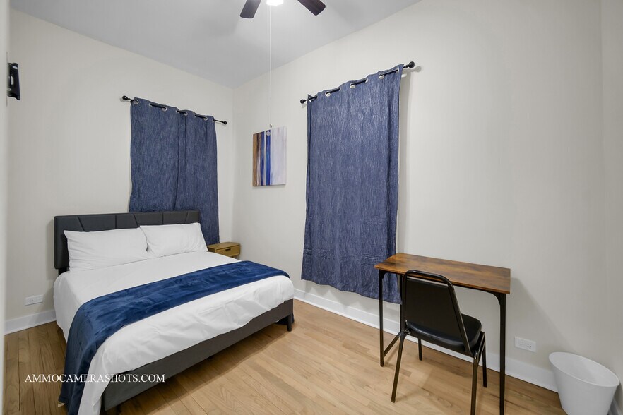 Building Photo - 814 S Leavitt St