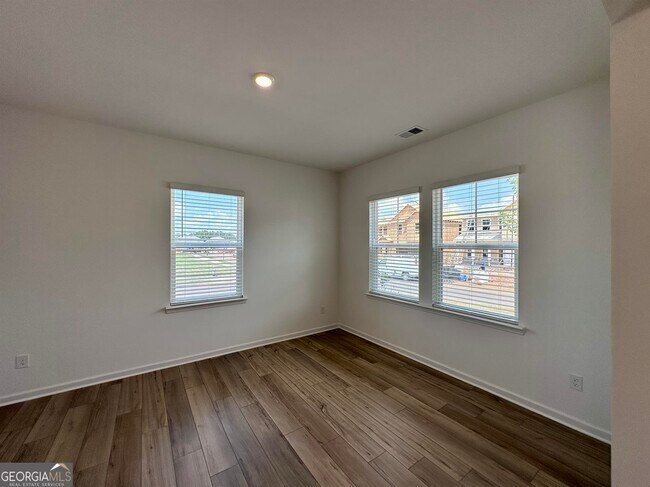 Building Photo - 113 Sunny Side Wy