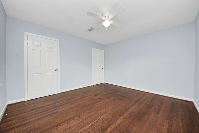 Building Photo - 6214 Diamond Ct