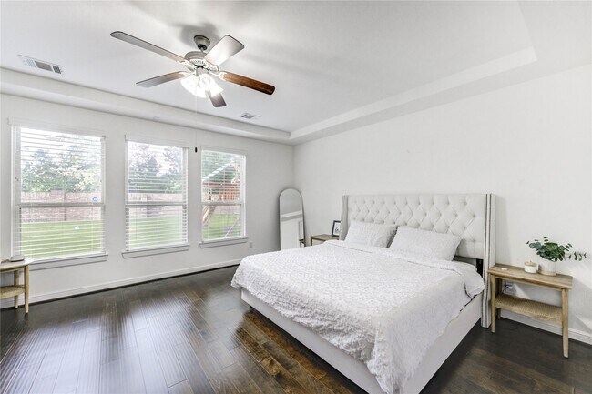 Building Photo - 4055 Woodland Meadow Dr