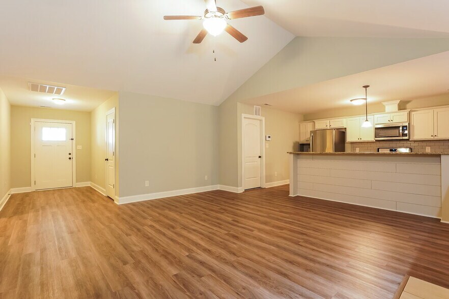 Building Photo - 954 Airedale Trail