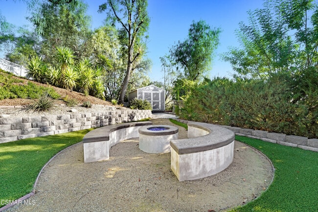 Building Photo - 23353 Balmoral Ln