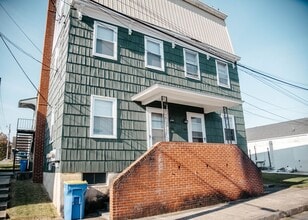 Building Photo - 333 Spruce St