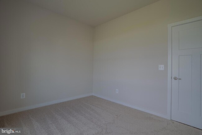 Building Photo - 79 Spatterdock Rd