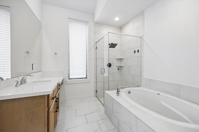 Building Photo - 9622 Wright Dr