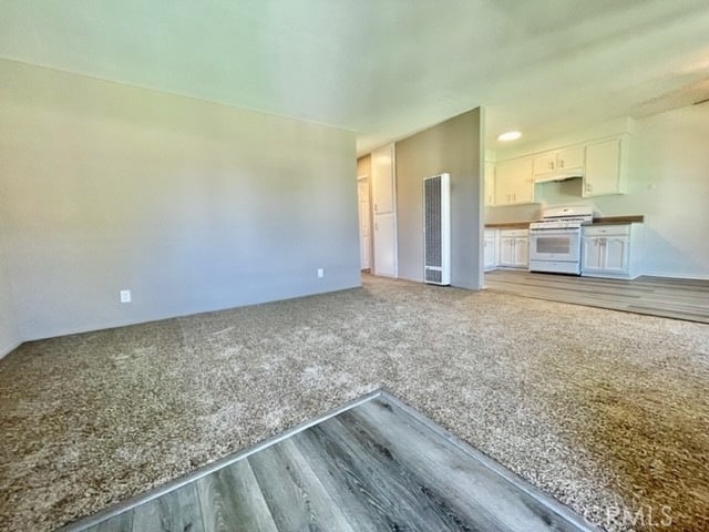 Building Photo - 815 N Rose Ave