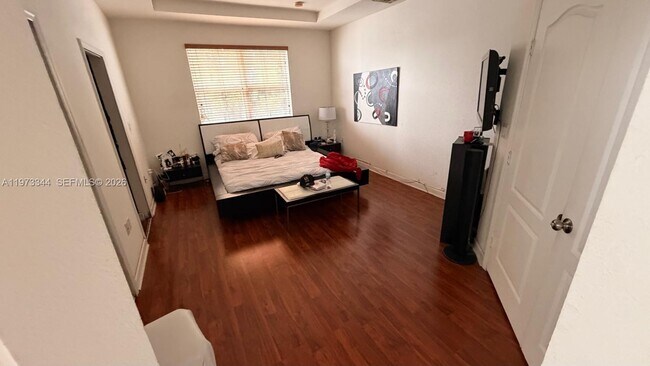 Building Photo - 7586 NW 113th Path