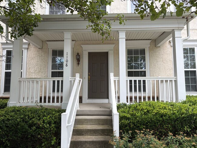 Building Photo - COMING SOON 8/8 | Spacious 3-Bedroom Townhome in Desirable Windsor Ridge