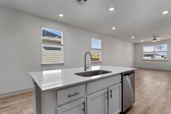 Building Photo - 8206 Linda Michelle Ln