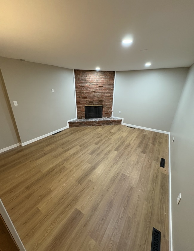 Building Photo - 18 Mt Washington Dr