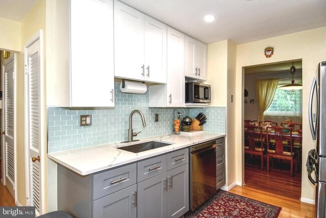 Building Photo - 3602 Sandy Ct