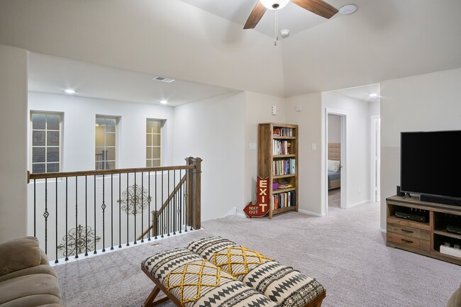 Building Photo - 2603 Ocean Key Dr