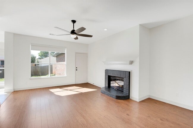 Building Photo - 7806 Harbor Dr