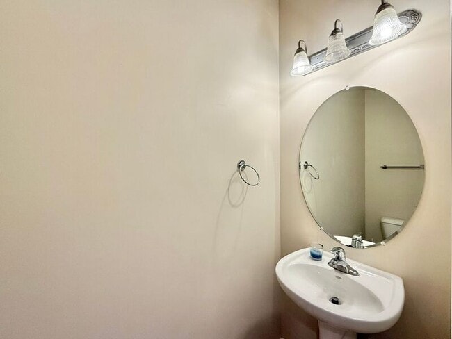 Building Photo - 5944 Kohler Ln