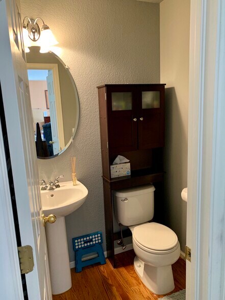 Building Photo - 4192 S Quatar St