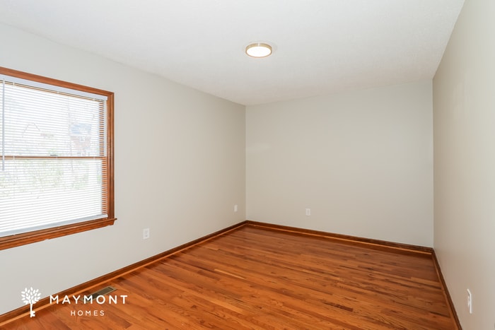 Building Photo - 616 Chimney Hill Cir
