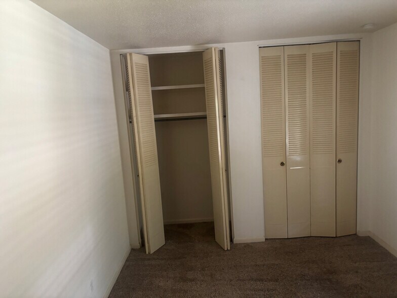 Building Photo - 538 Royce St