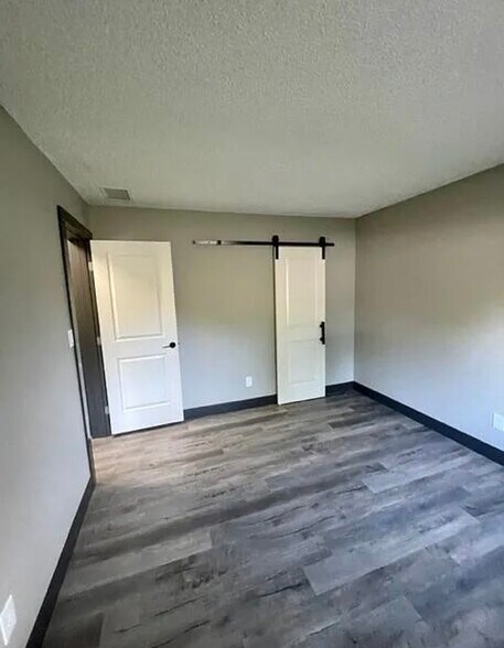 Building Photo - 1705 Heatheridge Rd