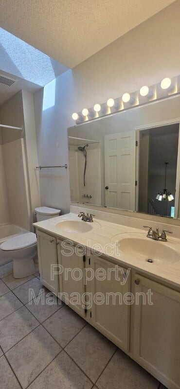 Building Photo - 6309 Sawmill Woods Dr