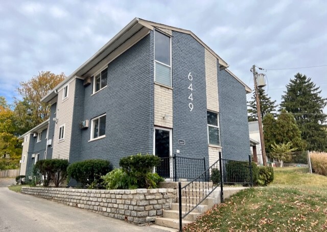 Primary Photo - Flats at Montgomery